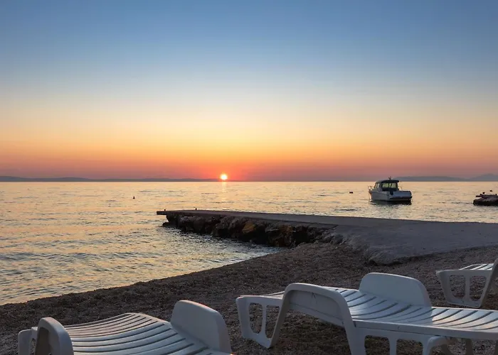 Gasthuis Antonio - Podstrana, Split 3*